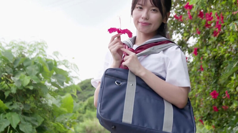 「渚あいり 美乳セクシーグラビア Summer Sensation 魅惑の水着姿を披露【高画質】」のサムネイル