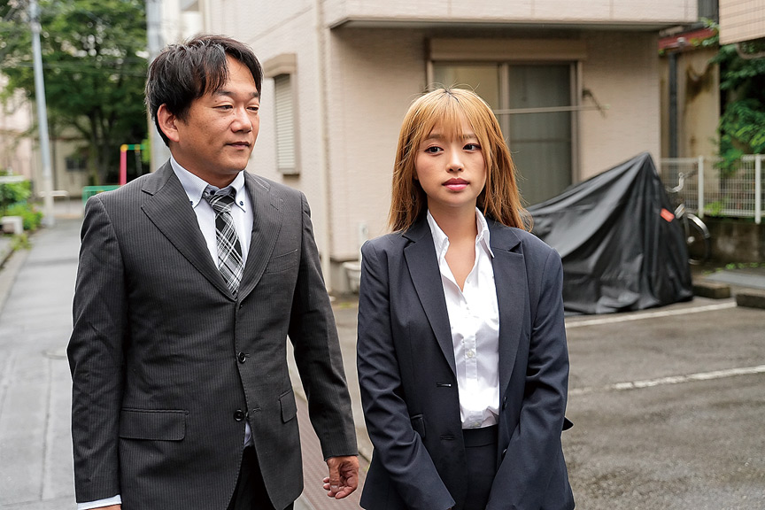 「椿りか×相部屋逆NTR|美人部下との禁断の一夜を描く話題の女優作品を徹底レビュー」のサンプル画像2枚目