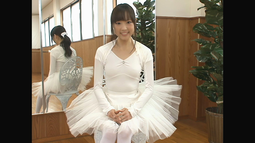 「【 AI リマスター版 】超スレンダー美人バレリーナ 細野彩夏（20歳）」のサムネイル