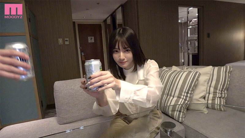 「宮下玲奈のハメ撮り動画｜スレンダー美少女がバックで感じる配信限定SEX」のサンプル画像3枚目