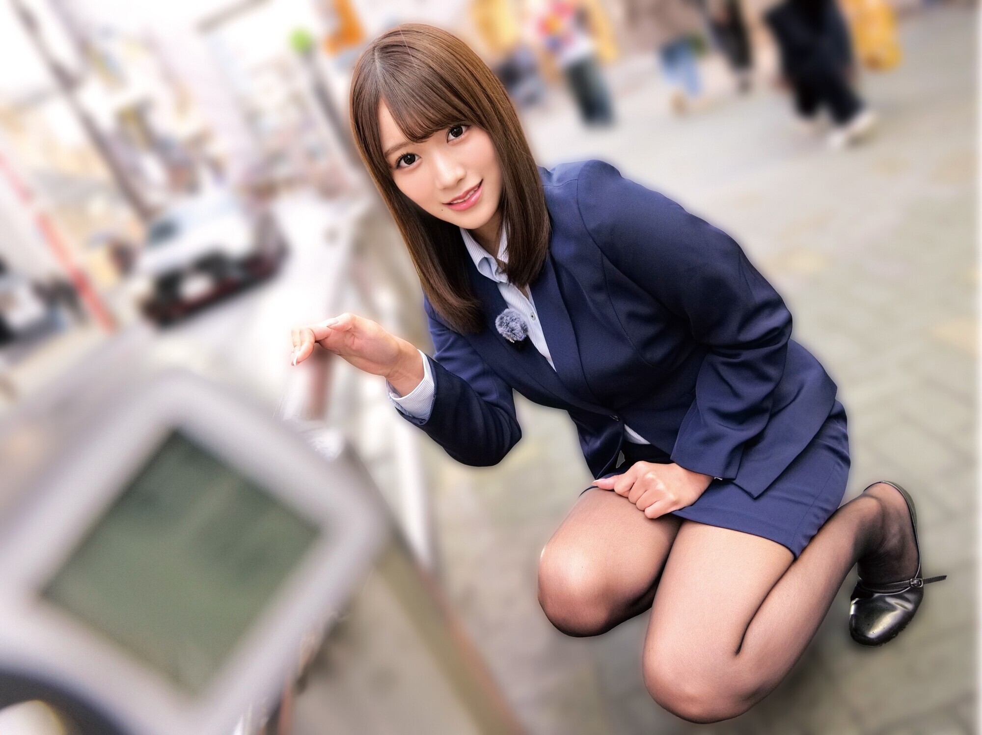 「素人美少女とリモコンバイブお散歩ー黒パンスト敏感キャリアウーマン編ー「もう我慢できません･･･／／」人ごみの中、黒パンスト美脚ガクブル震わせイキまくってしまうOLたち！人生初の羞恥プレイでまさかのエロスイッチオン！車移動中も大胆カーオナニー！最後はホテルで心行くまで生セックス！」のサムネイル
