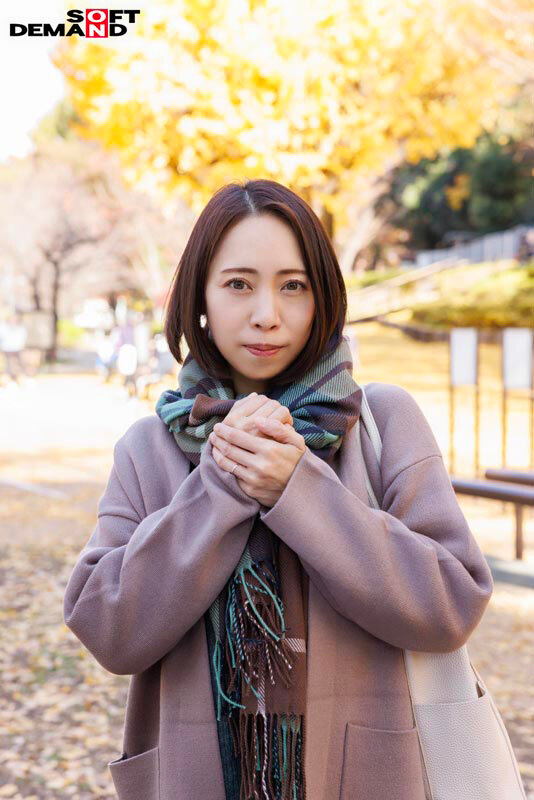 「玉井晴香ら人妻15名が魅せる初撮りフェラ&中出し体験!興奮の17SEX収録総集編」のサンプル画像6枚目