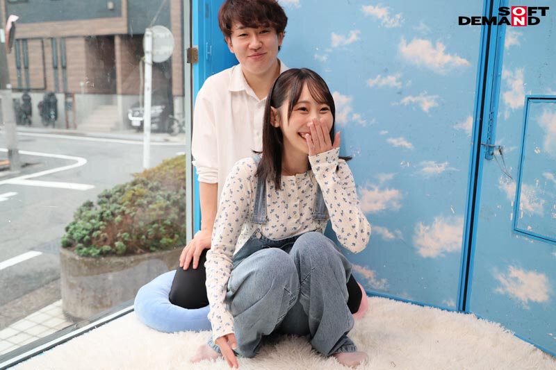 「マジックミラー号 オーバーオール姿の美巨乳大学生限定!! 初めてのDEEP乳揉みで感度を上げて素人娘とガチSEX」のサンプル画像12枚目