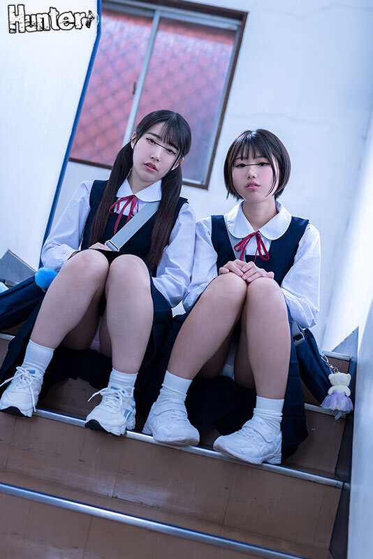 「【ミニ系】ゲーセンで出会ったうぶ娘に中出し・イラマチオ・顔射・3Pで徹底調教」のサムネイル