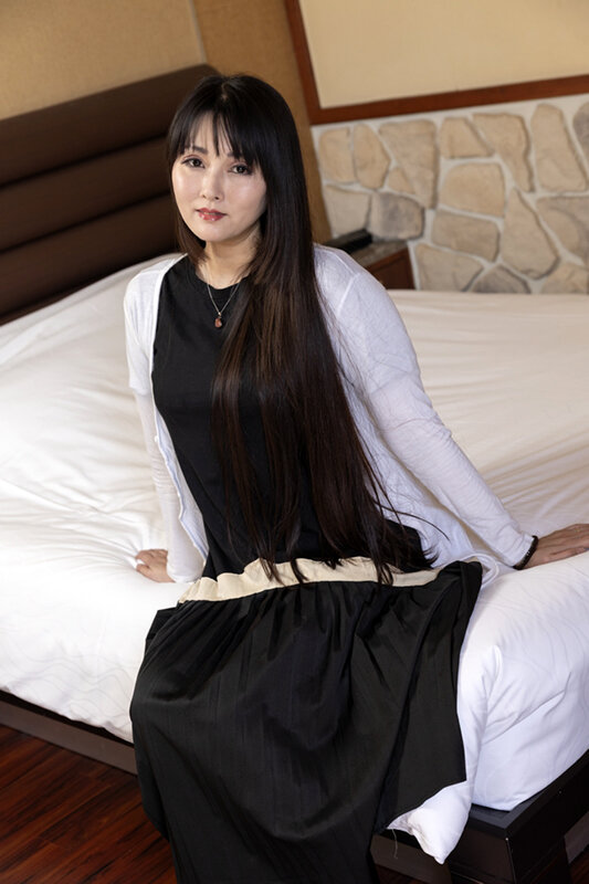 「【素人人妻】41歳巨乳熟女・果歩さんとの本気ハメ撮り映像|浮気セックス第2弾」のサンプル画像2枚目