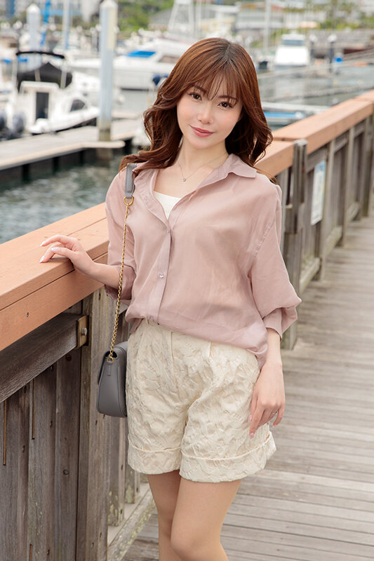 「熟女人妻・秋元さちかの不倫温泉旅行｜欲求不満な人妻が魅せる背徳の密会セックス」のサンプル画像2枚目