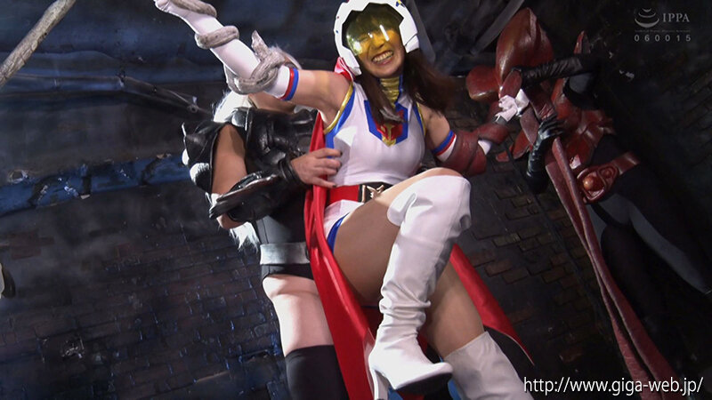 「綾瀬ひまり・菜月ひかる・大迫直子が女戦士に！くすぐり責めで悶絶するバードソルジャー」のサンプル画像2枚目