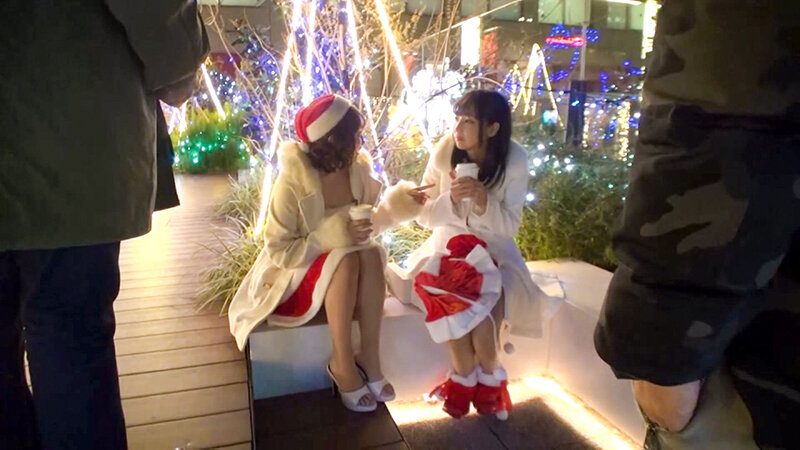 「【素人】美乳スレンダー美女サンタコスをナンパしてハメ撮り中出し!クリスマス特別企画」のサンプル画像11枚目