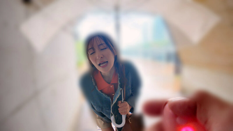 「【足立友梨】美熟女痴女が魅せる濃厚ハメ撮り中出しプレイ！ノーブラ羞恥デートの行方」のサンプル画像3枚目