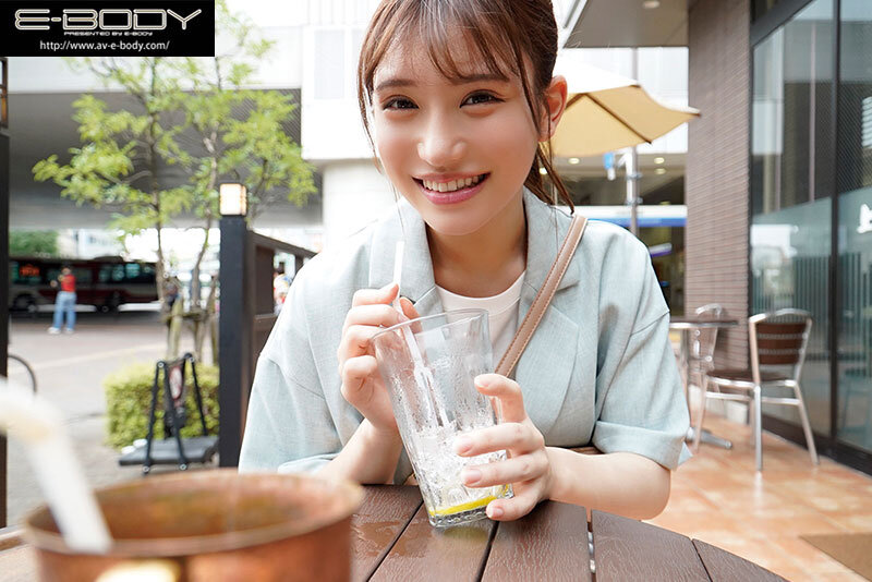 「佐藤しお 初めての彼女がスレンダー美巨乳で大興奮!女子大生美少女との甘い夜」のサンプル画像2枚目