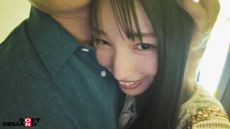 「玉井晴香が年下男子と濃厚デート！敏感熟女ママの初体験ごっくんプレイ」のサンプル画像2枚目