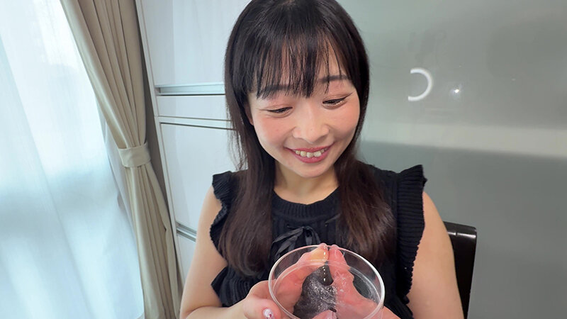 「【原美織】素人お姉さんをナンパ!個人撮影で魅せる舌ブラシ汚舌苔採取の衝撃映像」のサンプル画像16枚目