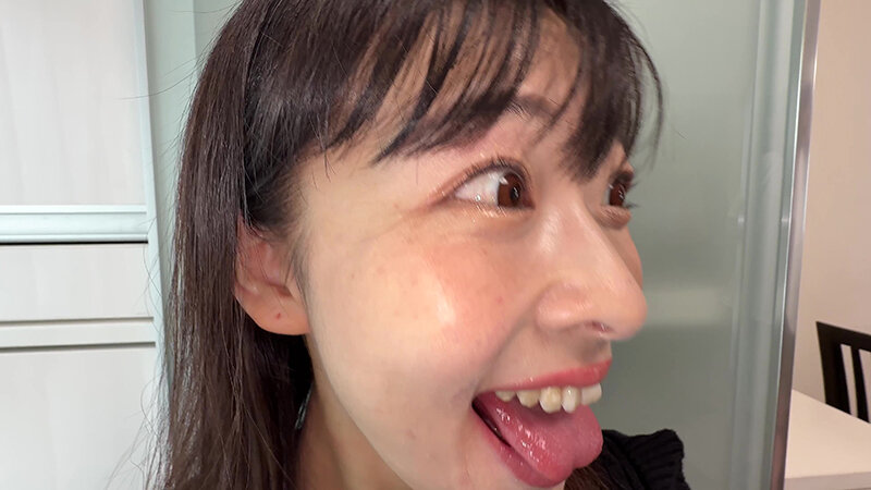 「【原美織】素人お姉さんをナンパ!個人撮影で魅せる舌ブラシ汚舌苔採取の衝撃映像」のサンプル画像5枚目