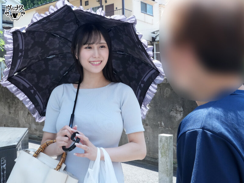 「雨宮ひびき 巨乳人妻熟女が寝取られ中出しセックス|バイト先の美しい主婦を連れ込み」のサンプル画像3枚目