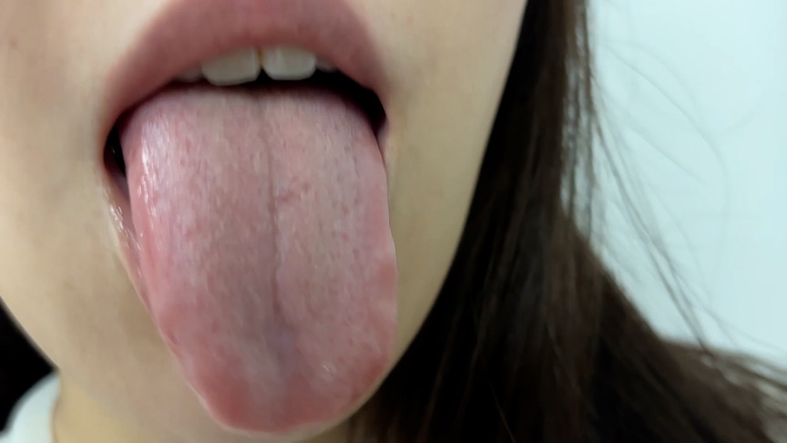 「【素人ナンパ】M男が街中で女性にキスをお願い！WEBデザイナーしおりちゃんの反応が可愛すぎる」のサンプル画像5枚目