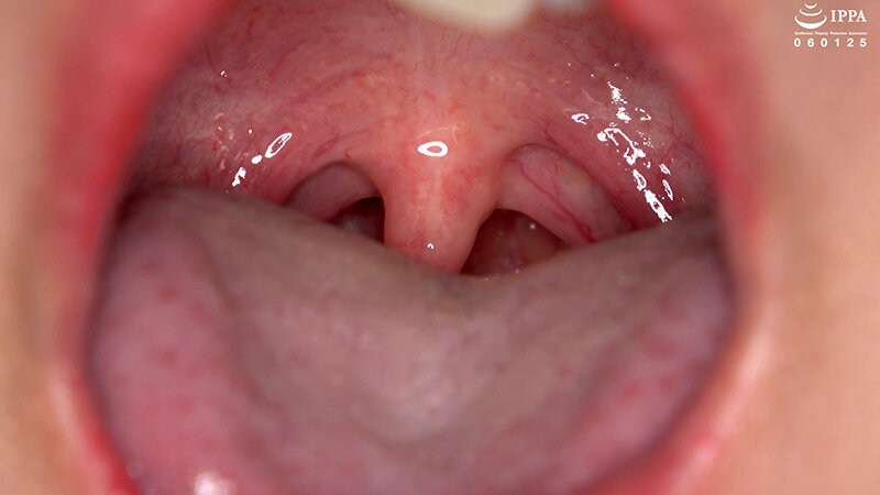 「【相楽さゆな】美少女M女の口内観察＆巨大女フェチプレイ｜歯・口腔フェチ動画」のサンプル画像6枚目