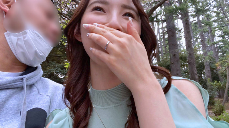 「森沢かな 美乳セレブ人妻が3P中出しで寝取られる NTR好き必見の濃厚プレイ」のサムネイル