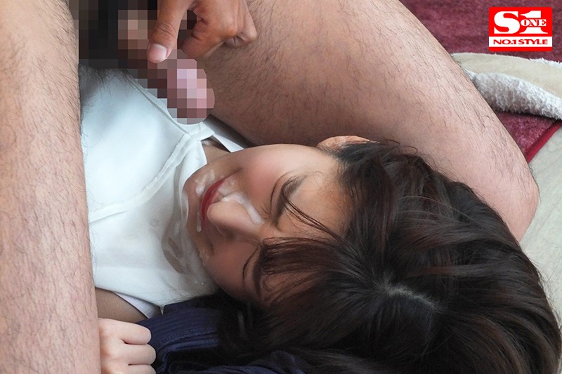 「ひなたまりん 憧れの芸能人お姉さんを監禁して顔射!アイドル級美女との禁断の2日間」のサンプル画像2枚目