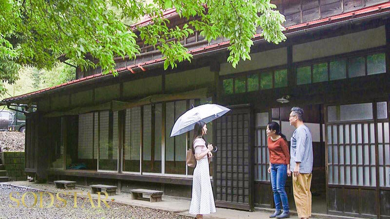 「本庄鈴が従姉役で汗だくフェラ&中出し!婚前の禁断関係を描いた近親相姦作品」のサンプル画像3枚目