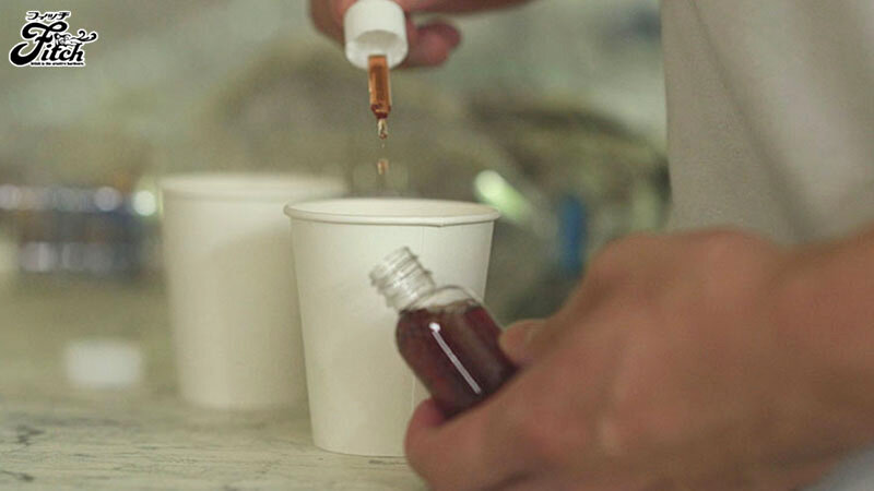 「由衣陽菜のFカップ巨乳美少女が中出しアクメで絶頂!放尿お漏らし連続オーガズム」のサンプル画像4枚目