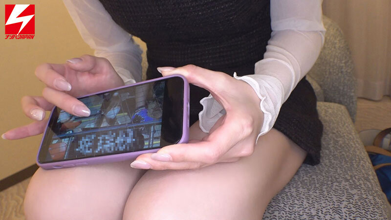 「【素人美少女】Gカップ巨乳のコスプレ娘とハメ撮り中出しセックス!フェラも絶品の野球ファン美女」のサンプル画像2枚目