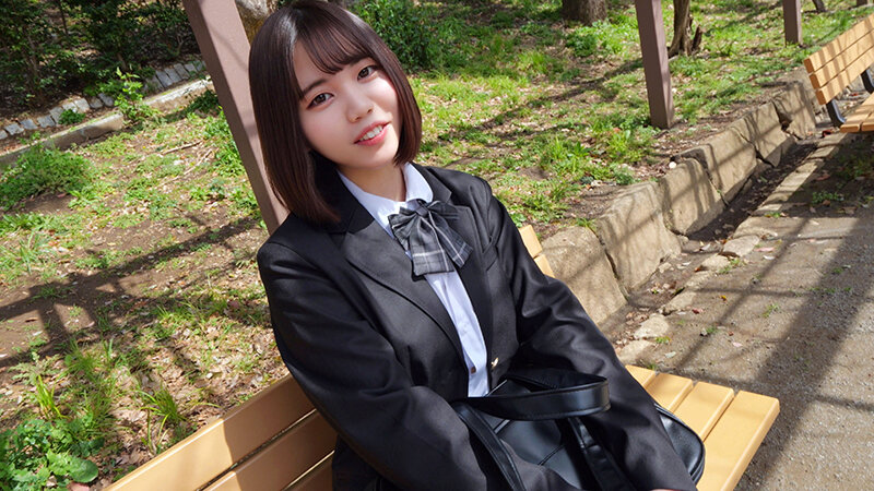 「【素人】ダンス部部長の巨乳美少女がハメ撮り中出しで乱れる!明るい笑顔の元気娘が激しく悶える」のサンプル画像3枚目