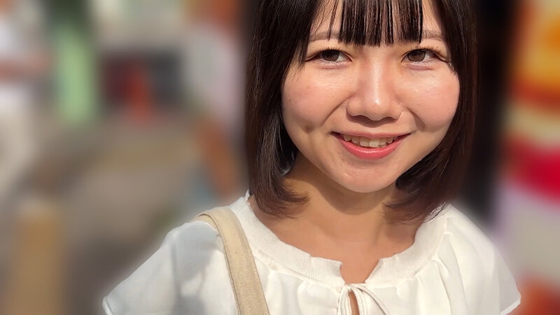 「【素人お姉さん】優しい雰囲気のみゆりちゃんが魅せる濃厚鼻フェラでM男を虜にする興奮プレイ」のサムネイル