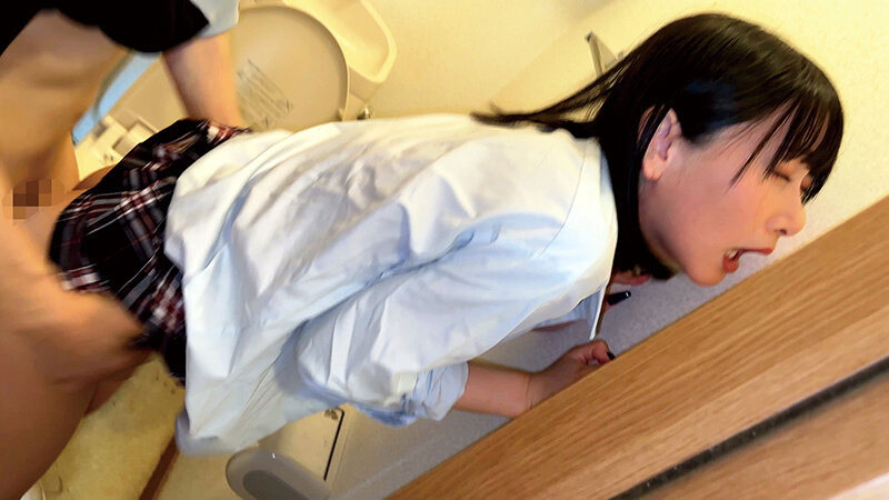 「【素人】スポーツ強豪校の巨乳女子マネージャーが受けた羞恥プレイと中出し記録【流出動画】」のサンプル画像10枚目