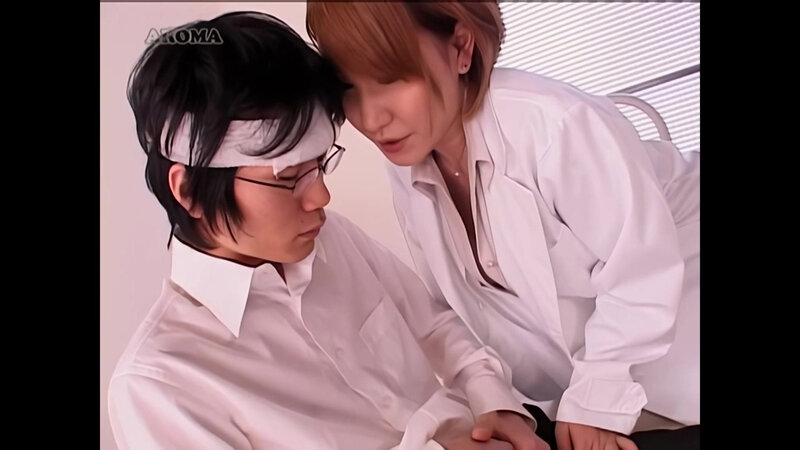 「みはる・東野愛鈴・君嶋かりん・宮崎あいの手コキ責め！制服美女たちの対面愛撫プレイ」のサンプル画像12枚目