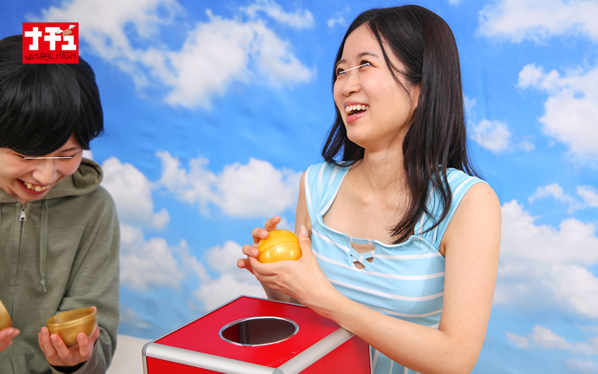 「【素人】つるぺた貧乳女子が男装で羞恥チャレンジ!興奮して中出しを許す展開に【もも&ことね】」のサンプル画像10枚目