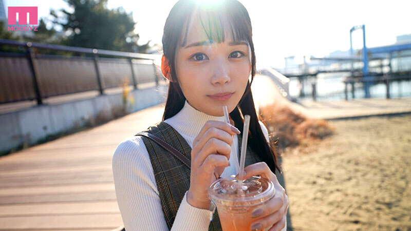 「宮崎千尋の初デートで濃厚キス&フェラ!美少女と過ごす甘い時間を完全収録」のサンプル画像3枚目