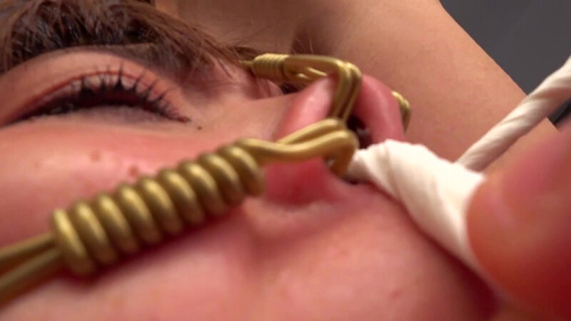 「玉城夏帆が羞恥プレイで魅せるM女の本能｜顔射・鼻フック・バックで調教される美女」のサンプル画像6枚目