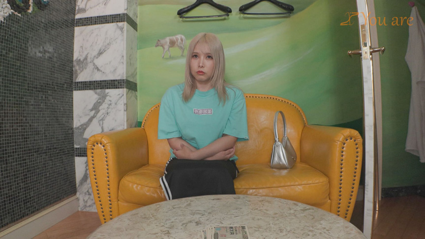 「【素人ギャル】ノリ良しムチムチGカップ美女が悪質交渉で中出し承諾！理性崩壊の快感プレイ」のサンプル画像1枚目