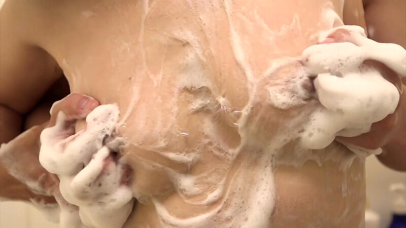 「【北村敏世】還暦熟女お母さんの濃厚フェラ奉仕!スレンダー美熟女との禁断の同居生活」のサンプル画像14枚目