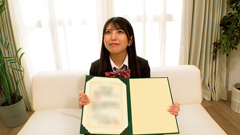 「素人女子校生が卒業式後に制服姿で初ぶっかけ体験&中出しナンパSEX」のサンプル画像2枚目