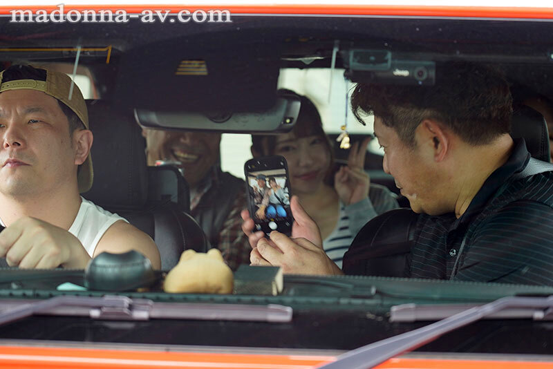 「さつき芽衣が魅せる人妻NTR×中出し！美乳熟女がキャンプで寝取られる衝撃映像」のサムネイル