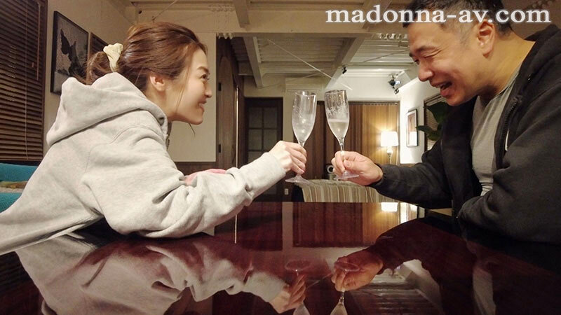 「藤かんな 巨乳人妻熟女が24時間痴女プレイで中出し三昧!極上お泊りスイートルーム」のサンプル画像10枚目