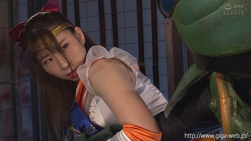 「宝田もなみ・戸川なみが魅せる女戦士ヒロイン！美熟女セーラー戦士の華麗なる戦い」のサンプル画像4枚目