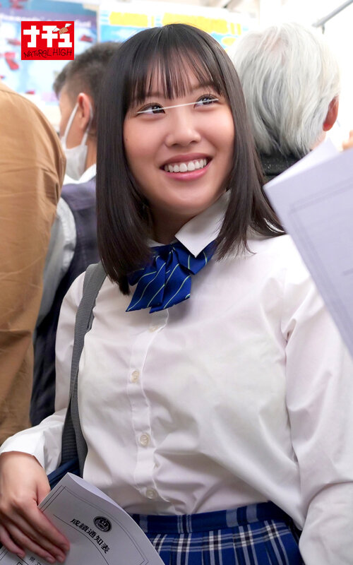 「【巨乳JK】美乳女子校生が電車で羞恥プレイ！大量潮吹きで感じまくる色白美少女の恥じらい姿」のサンプル画像2枚目