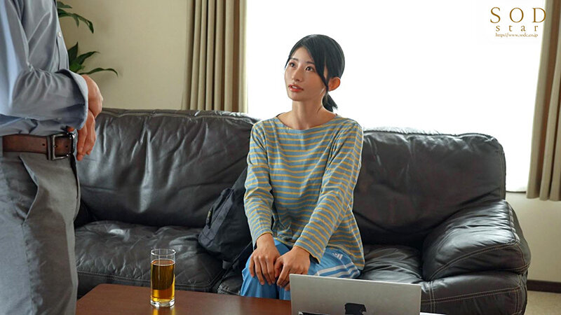 「宮島めいがメンズエステで騎乗位＆手コキ責め！ローションまみれの濃厚プレイ動画」のサンプル画像4枚目