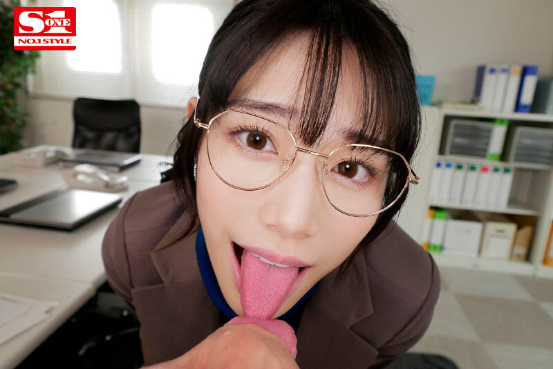 「河北彩花の淫語責めがエロい!スレンダー痴女が至近距離で寝取る濃厚プレイ動画」のサンプル画像9枚目