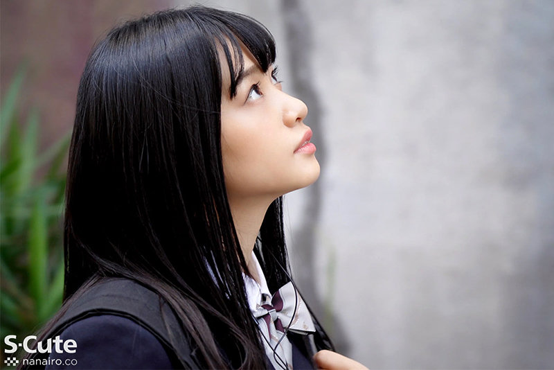 「花音うらら・桜井千春ら美少女6人の制服野外露出フェラ｜廃墟ロケ撮影ベストコレクション」のサンプル画像4枚目