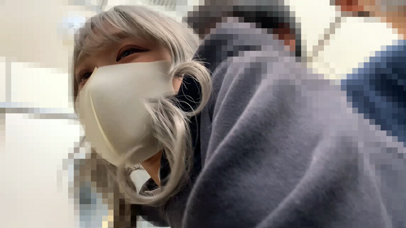 「【素人JK】制服女子校生ギャルの電車パンチラ盗撮からハメ撮り中出し3Pまで完全収録」のサンプル画像5枚目