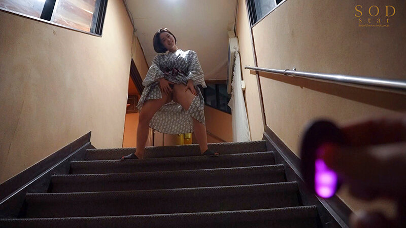 「MINAMO 3P・4Pで激しく潮吹き!いいなり温泉旅行で魅せる極上プレイ動画」のサンプル画像9枚目