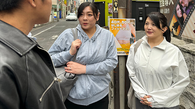 「夏希のあ・柏木舞子ら熟女5人をガチナンパ!リアル口説きで魅せる大人の色気」のサンプル画像20枚目