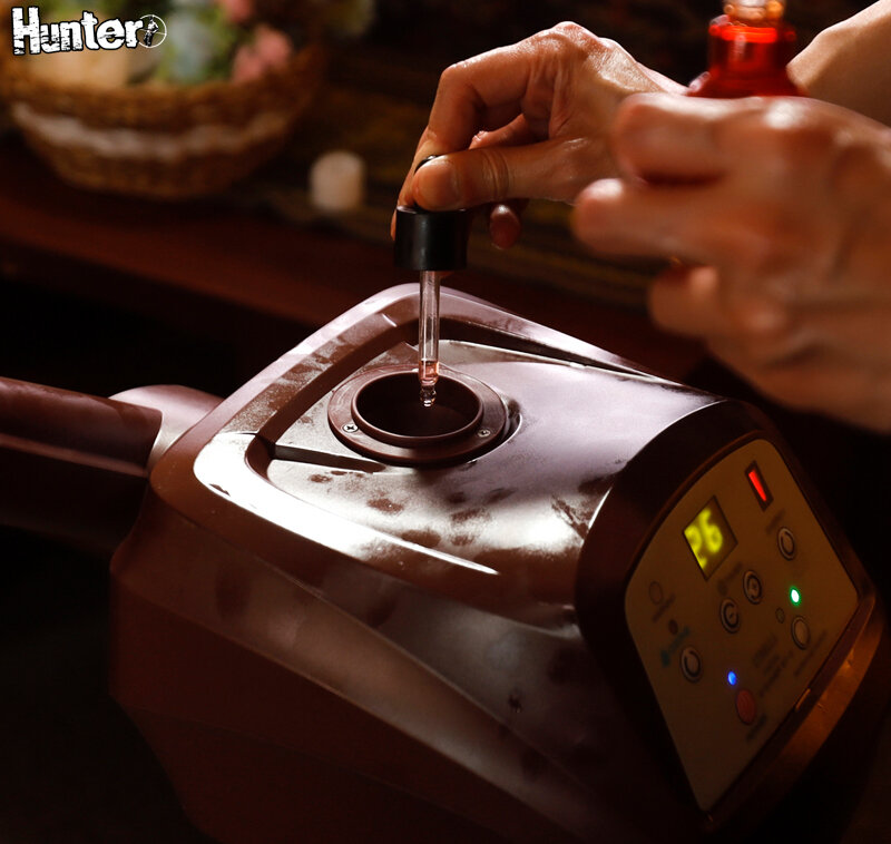 「お姉さんがローションまみれでイラマチオ責め!媚薬エステで絶頂スプラッシュ体験」のサンプル画像18枚目