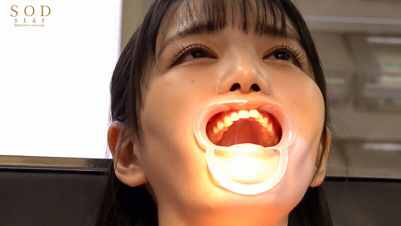 「恋渕ももな 巨乳OLが羞恥の健康診断で盗撮される姿に興奮必至【のぞき】」のサンプル画像12枚目